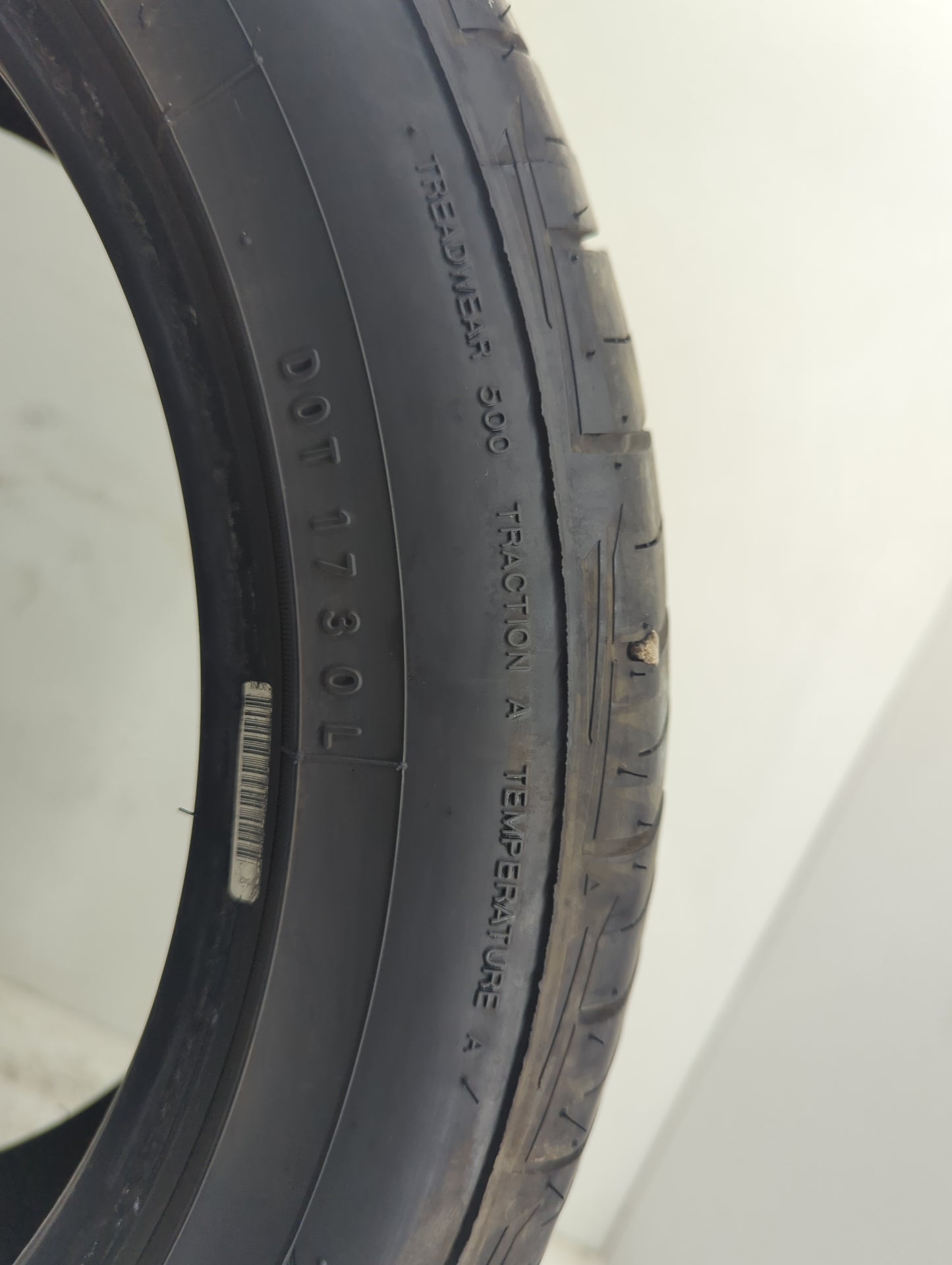 Used Tire 235/45R17 TOYO EXTENSA HP II 97W - Tread Depth 9/32 - Oemusedautoparts1.com