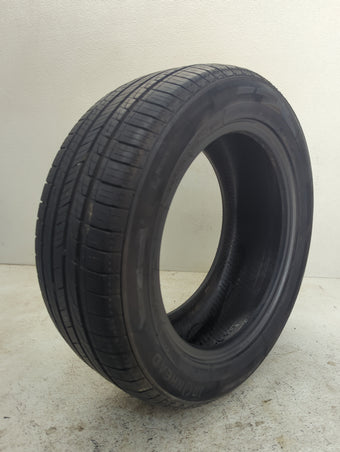 compare product Used Tire 215/55R16 IRONHEAD REFLEX IHO1 97H - Tread Depth 8/32