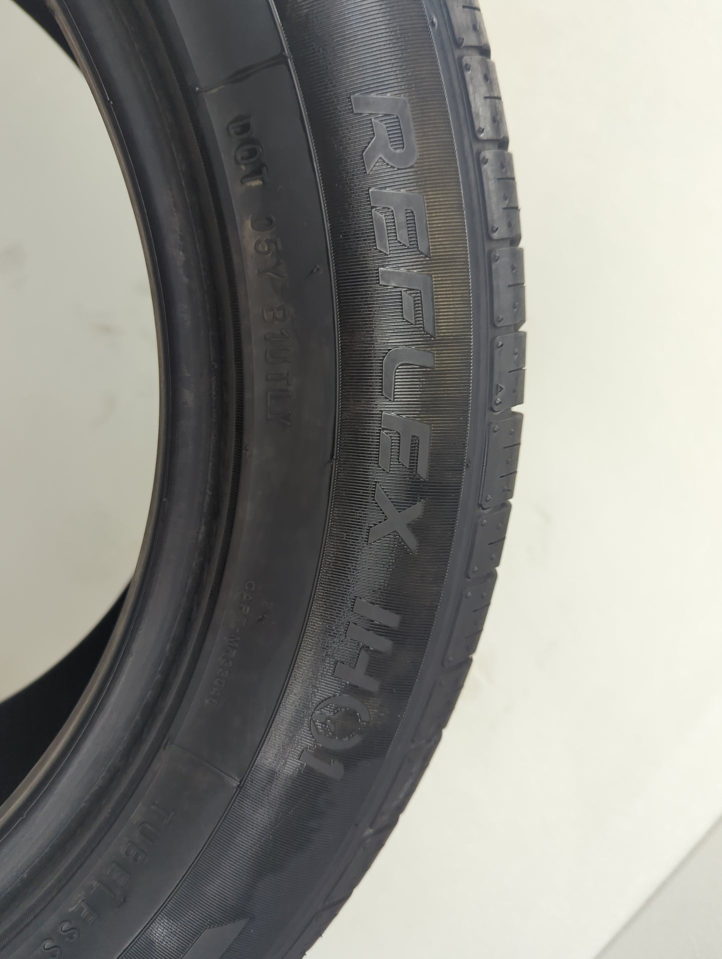 Used Tire 215/55R16 IRONHEAD REFLEX IHO1 97H - Tread Depth 8/32 - Oemusedautoparts1.com