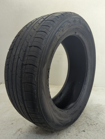 Used Tire P225/55R17 NEXEN CLASSE PREMIERE CP672 97H - Tread Depth 9/32 - Oemusedautoparts1.com