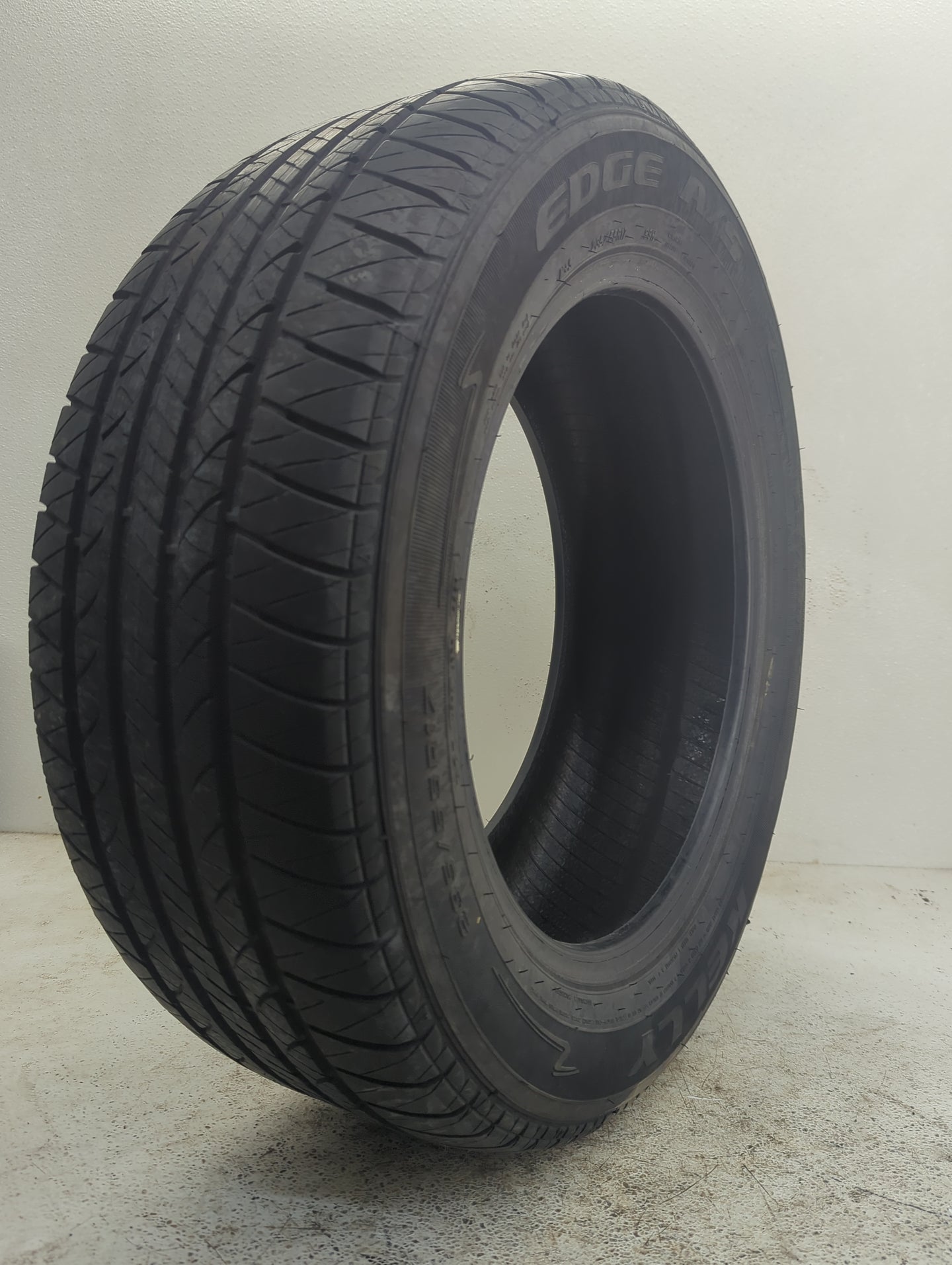 Used Tire 235/55R17 KELLEY EDGE A/S 99H - Tread Depth 7/32 - Oemusedautoparts1.com