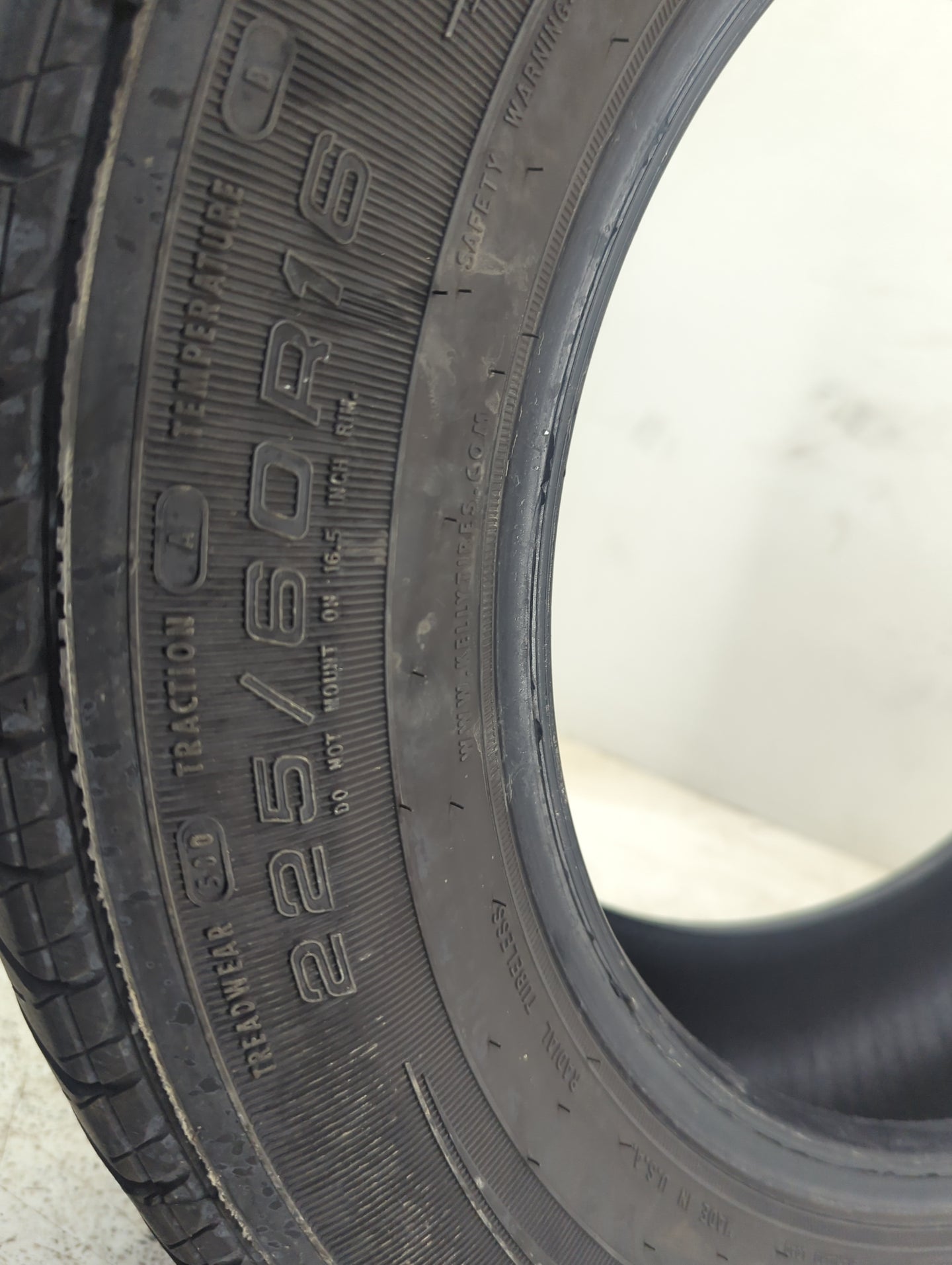 Used Tire 225/60R18 KELLEY EDGE A/S 98H - Tread Depth 6/32 - Oemusedautoparts1.com