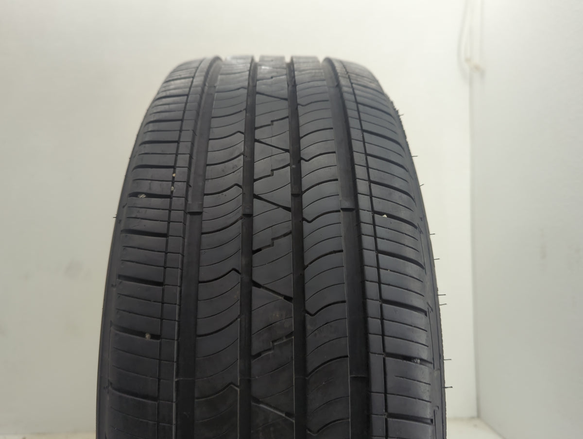 Used Tire 205/55R16 MASTERCRAFT COURSRE QUEST 91V - Tread Depth 8/32 - Oemusedautoparts1.com