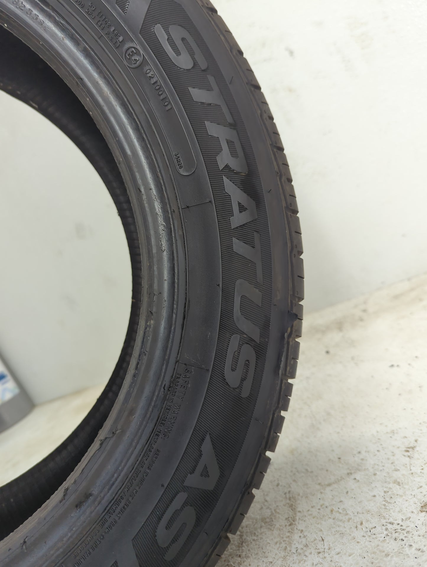 Used Tire 185/60R15 MASTERCRAFT STRATUS AS 84H - Tread Depth 9/32 - Oemusedautoparts1.com