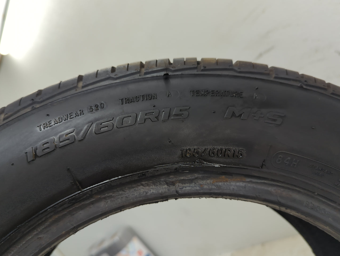 Used Tire 185/60R15 MASTERCRAFT STRATUS AS 84H - Tread Depth 9/32 - Oemusedautoparts1.com
