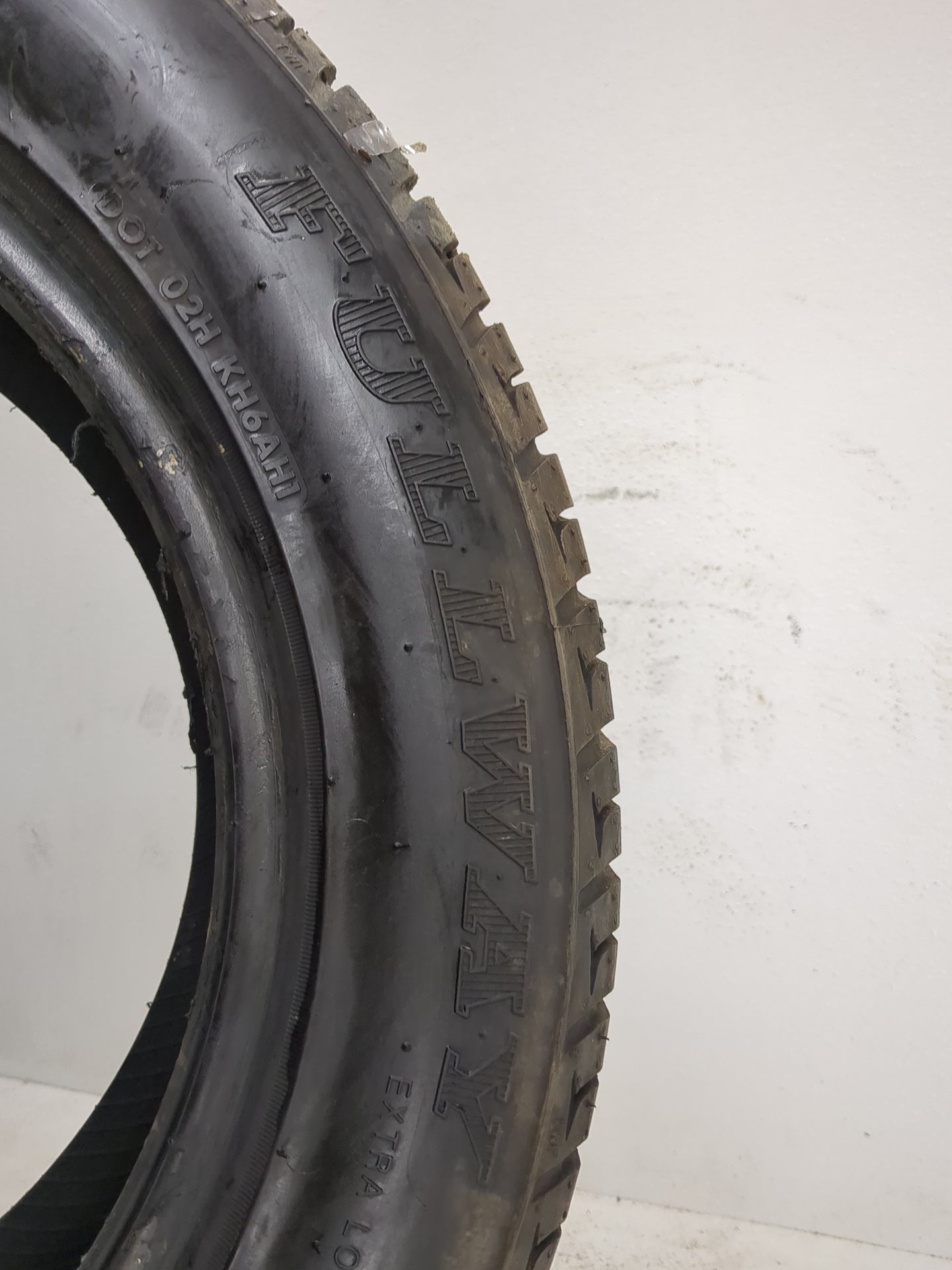 Used Tire 215/55ZR16 FULLWAY HP108 97W - Tread Depth 9/32 - Oemusedautoparts1.com