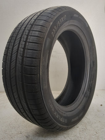 compare product Used Tire 235/55R17 IRONHEAD REFLEX IHO1 99H - Tread Depth 10/32