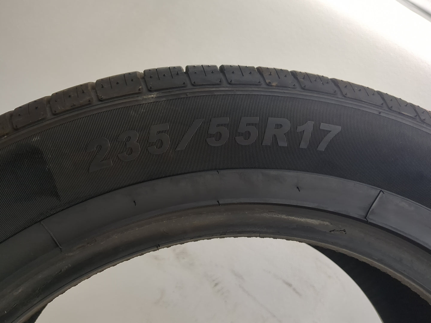 Used Tire 235/55R17 IRONHEAD REFLEX IHO1 99H - Tread Depth 10/32 - Oemusedautoparts1.com