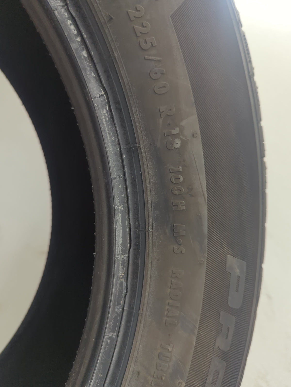 Used Tire 225/60R18 CONTINENTAL PROCONTRACT TX 100H - Tread Depth 7/32 - Oemusedautoparts1.com