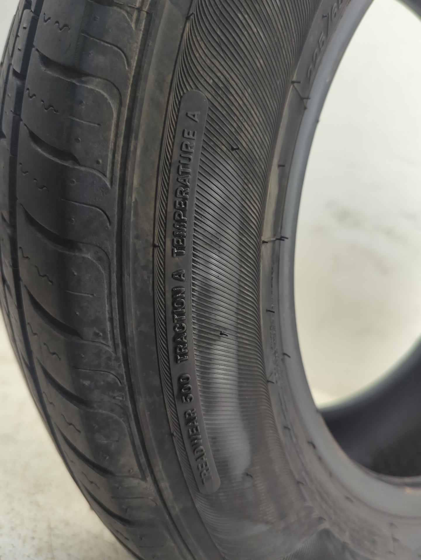 Used Tire 225/55R17 VERCELLI 106V - Tread Depth 8.5/32 - Oemusedautoparts1.com