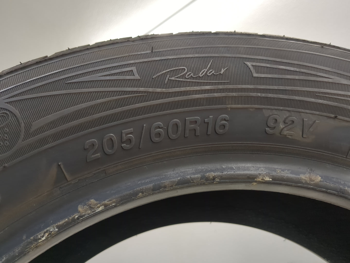 Used Tire 205/60R16 RADAR DIMAX A/S-8 92V - Tread Depth 11/32 - Oemusedautoparts1.com