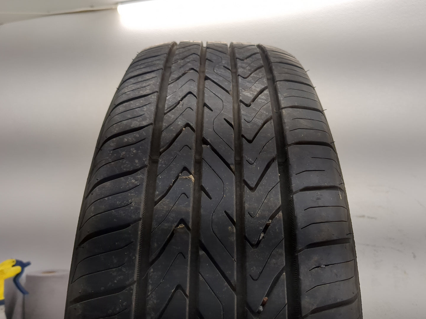 Used Tire 225/65R17 TOYO EXTENSA A/S 102H - Tread Depth 11/32 - Oemusedautoparts1.com