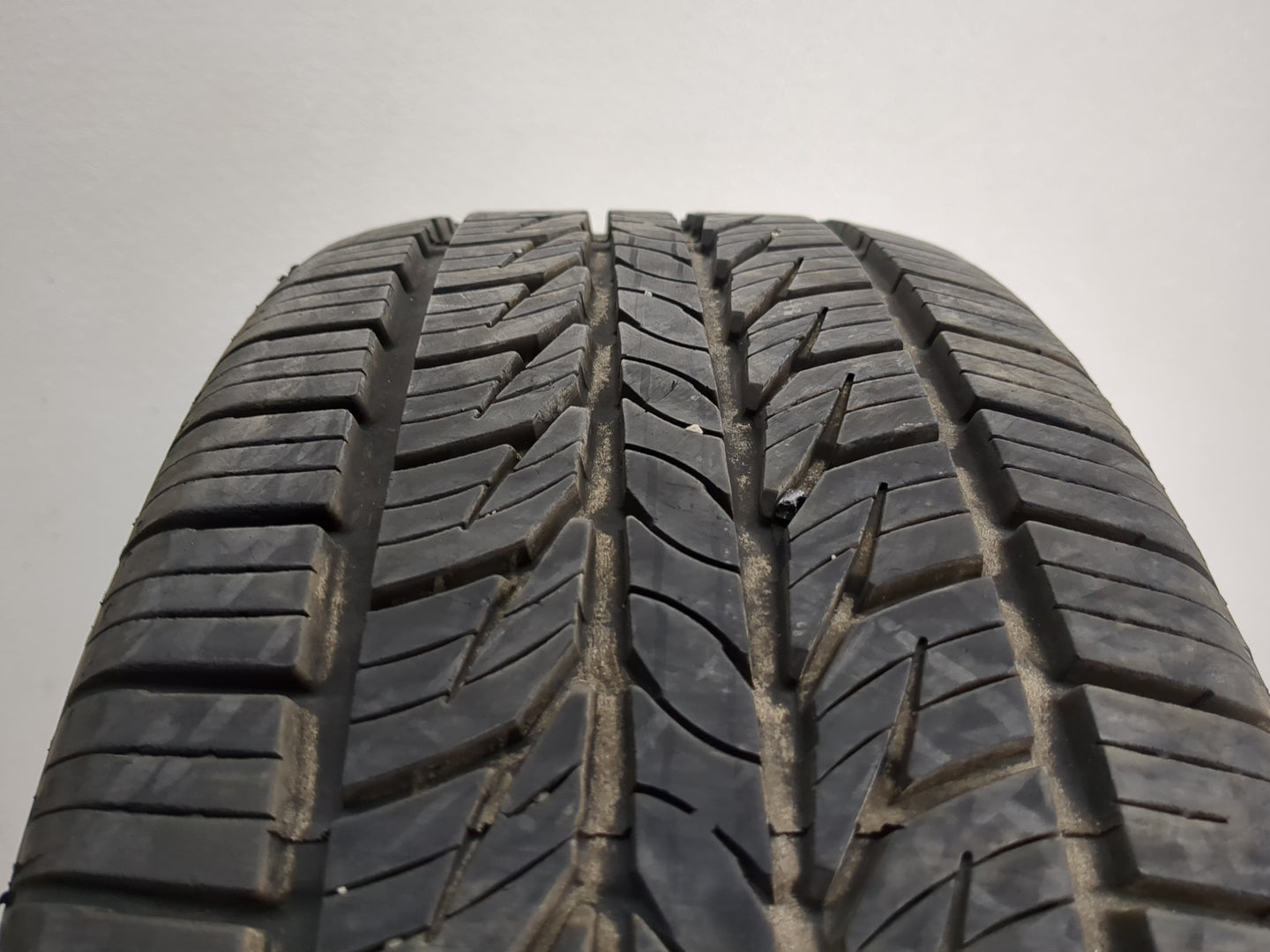 Used Tire 215/60R16 GENERAL ALTIMAX RT43 95V - Tread Depth 10/32 - Oemusedautoparts1.com