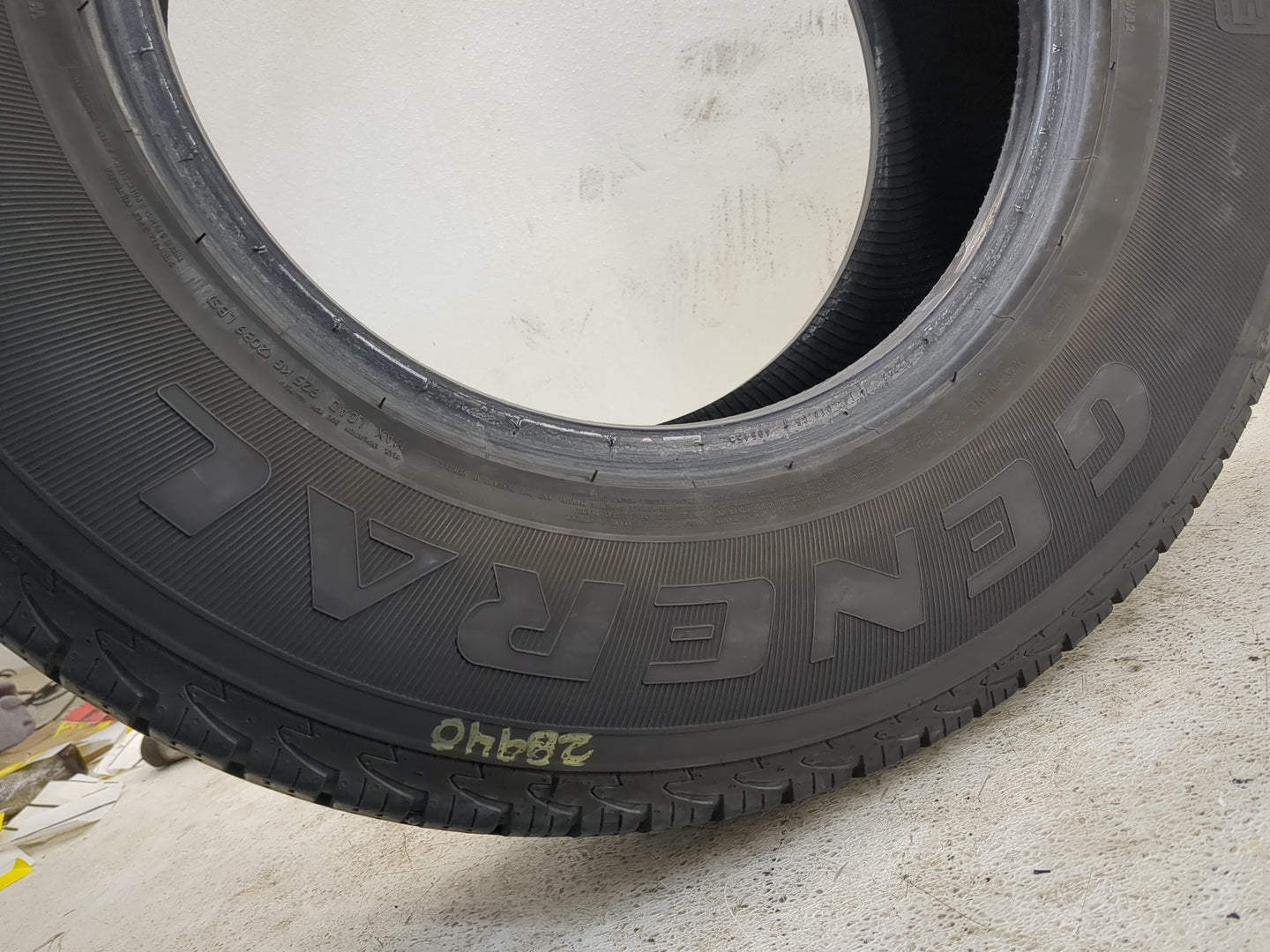 Used Tire 205/75R15 GENERAL GRABBER HTS 105T - Tread Depth 8.5/32 - Oemusedautoparts1.com