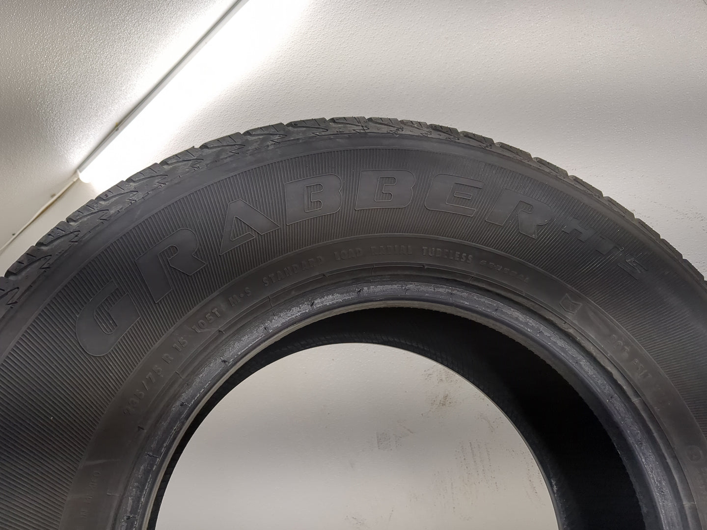 Used Tire 205/75R15 GENERAL GRABBER HTS 105T - Tread Depth 8.5/32 - Oemusedautoparts1.com