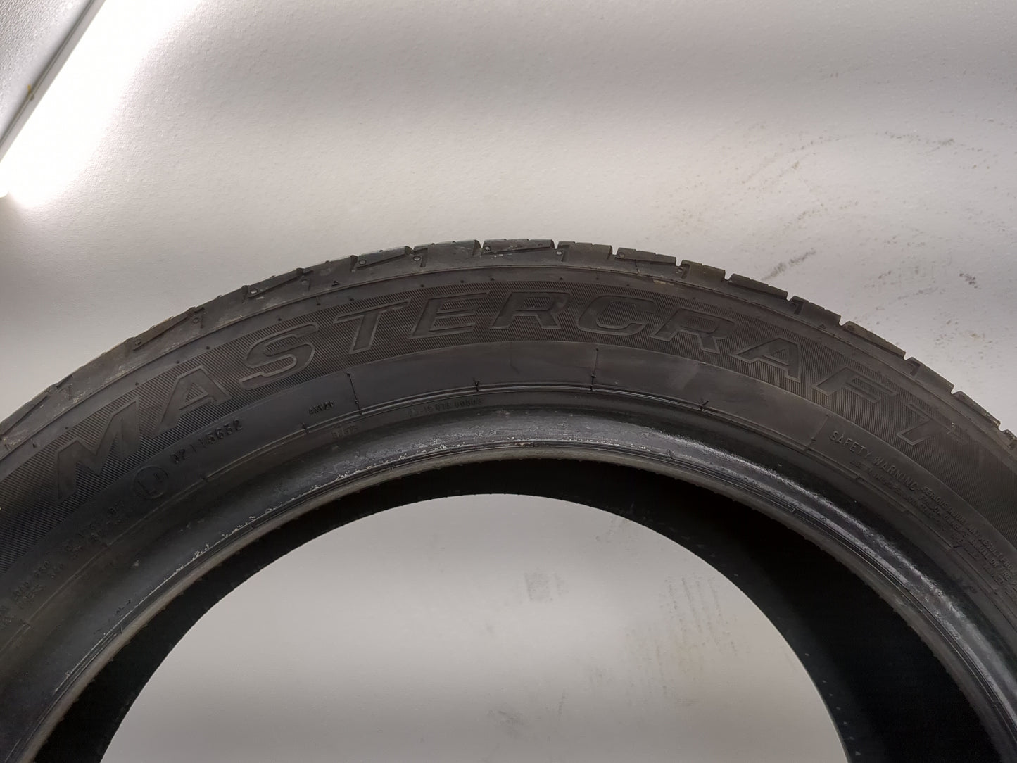 Used Tire 205/50R17 MASTERCRAFT COURER QUEST 93V - Tread Depth 8/32 - Oemusedautoparts1.com
