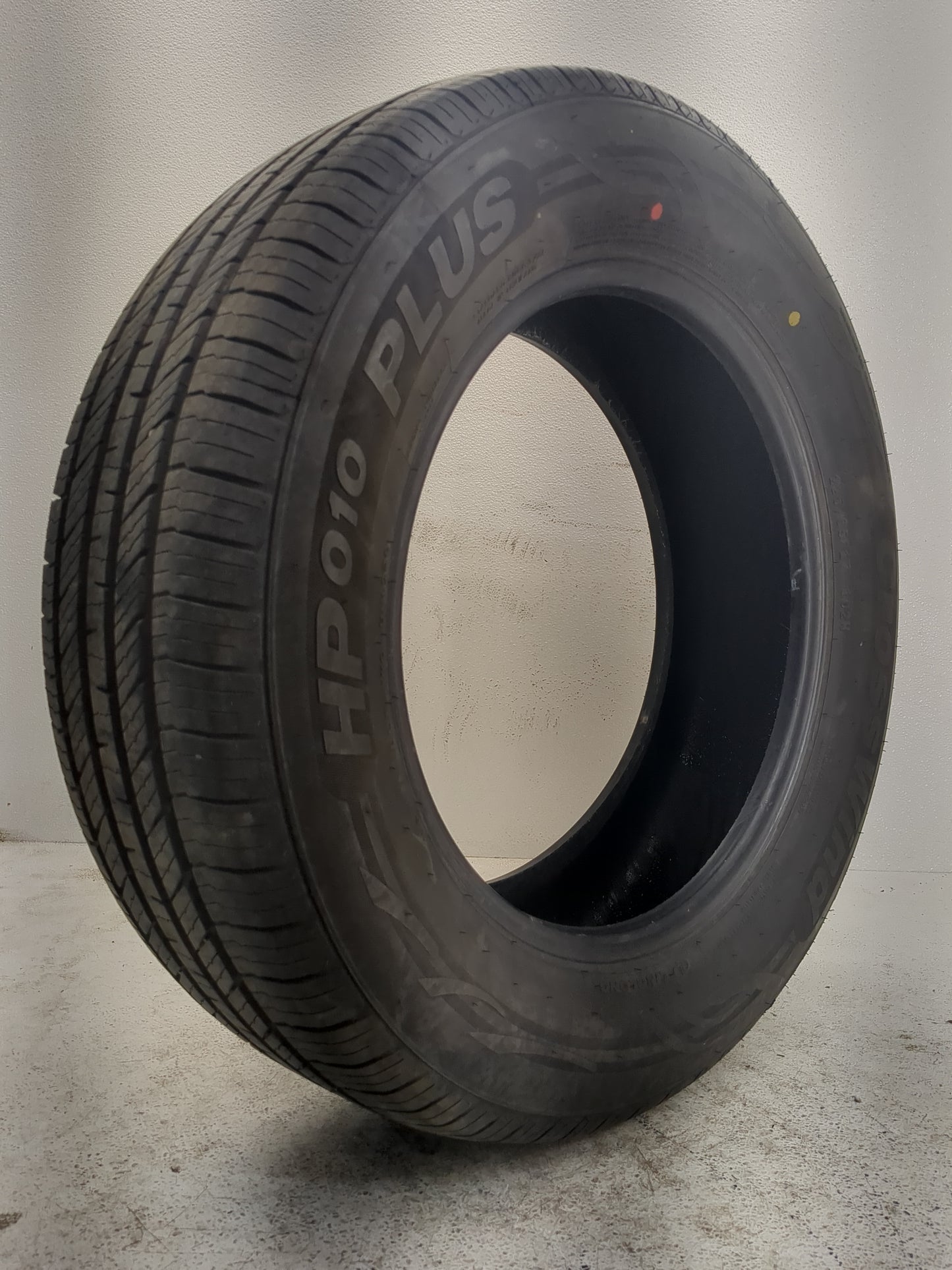 Used Tire 225/65R17 CROSSWIND HP010 PLUS 102H - Tread Depth 10/32 - Oemusedautoparts1.com