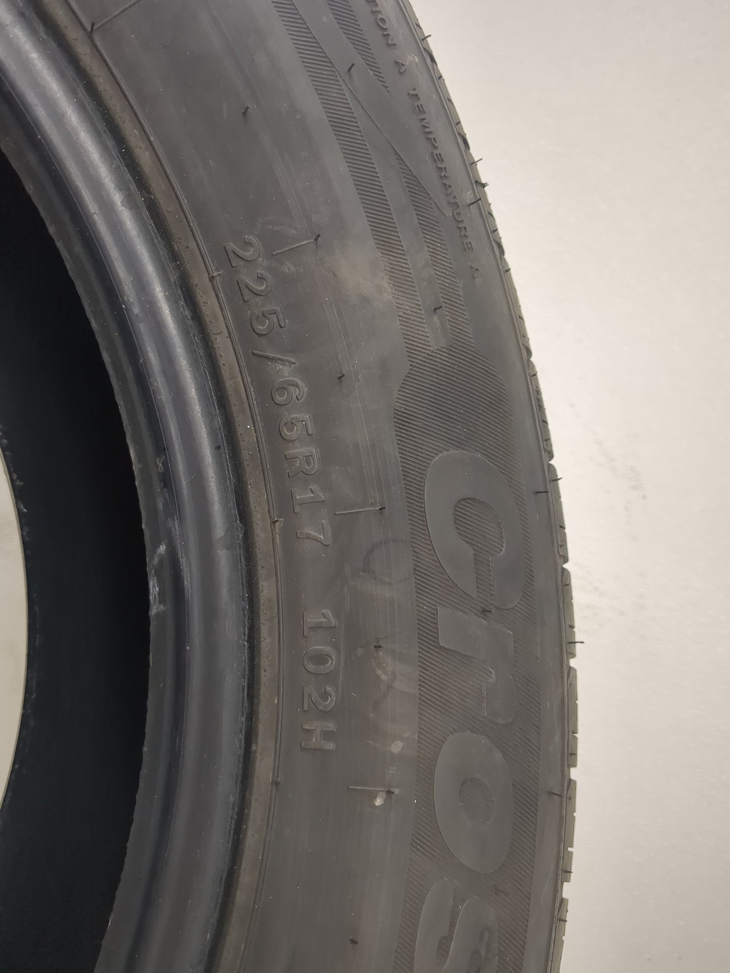 Used Tire 225/65R17 CROSSWIND HP010 PLUS 102H - Tread Depth 10/32 - Oemusedautoparts1.com