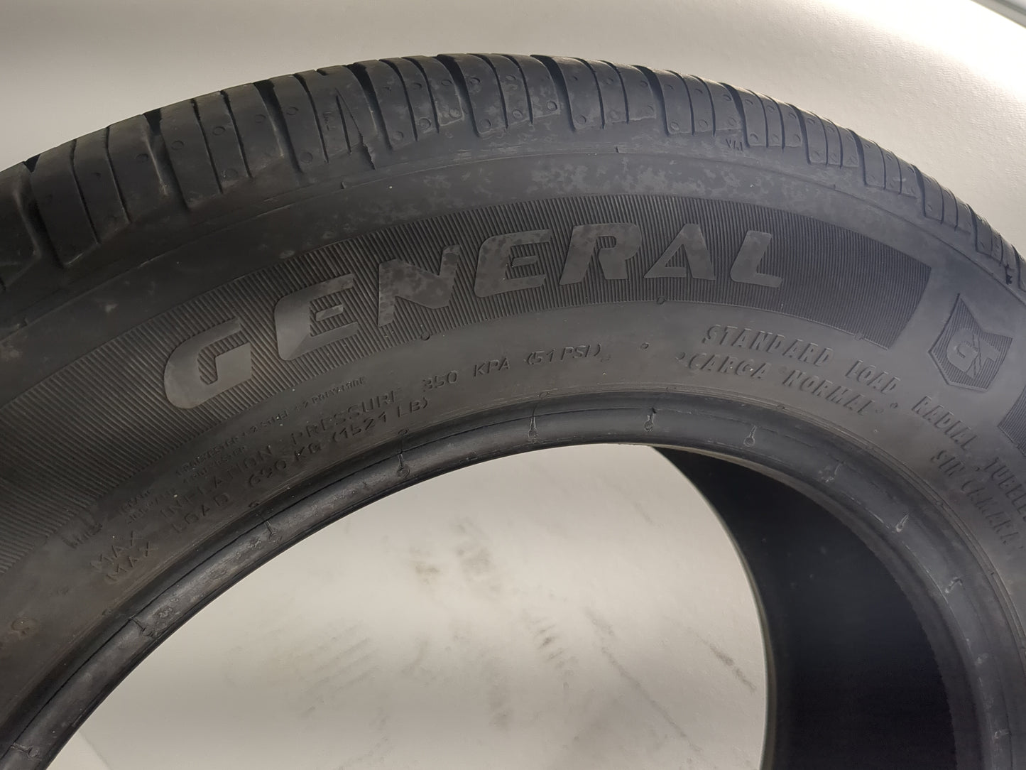 Used Tire 215/60R16 GENERAL ALTIMAX RT 43 95V - Tread Depth 9.5/32 - Oemusedautoparts1.com