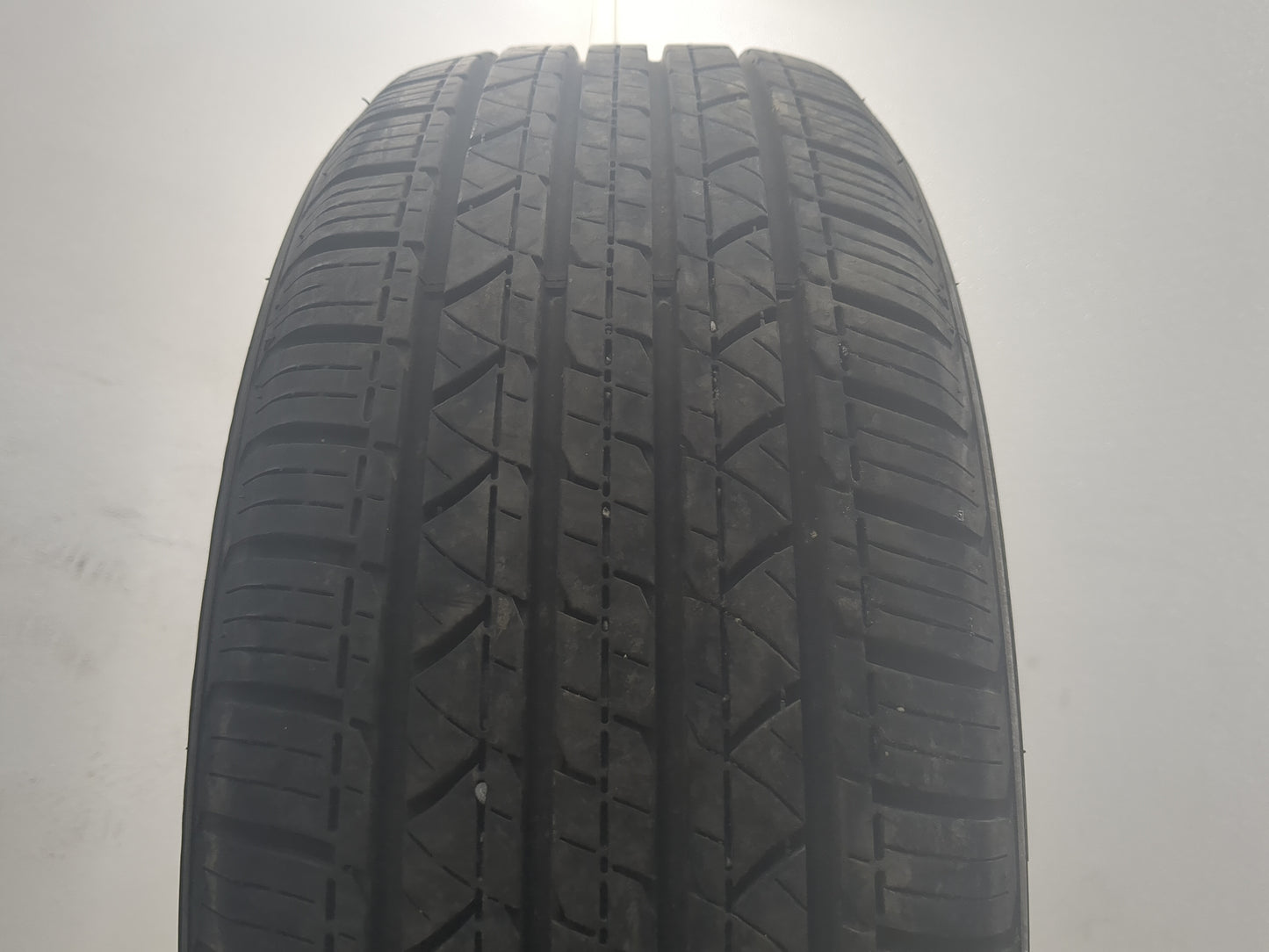 Used Tire 205/55R16 MILESTAR MS932 91V - Tread Depth 9.5/32 - Oemusedautoparts1.com