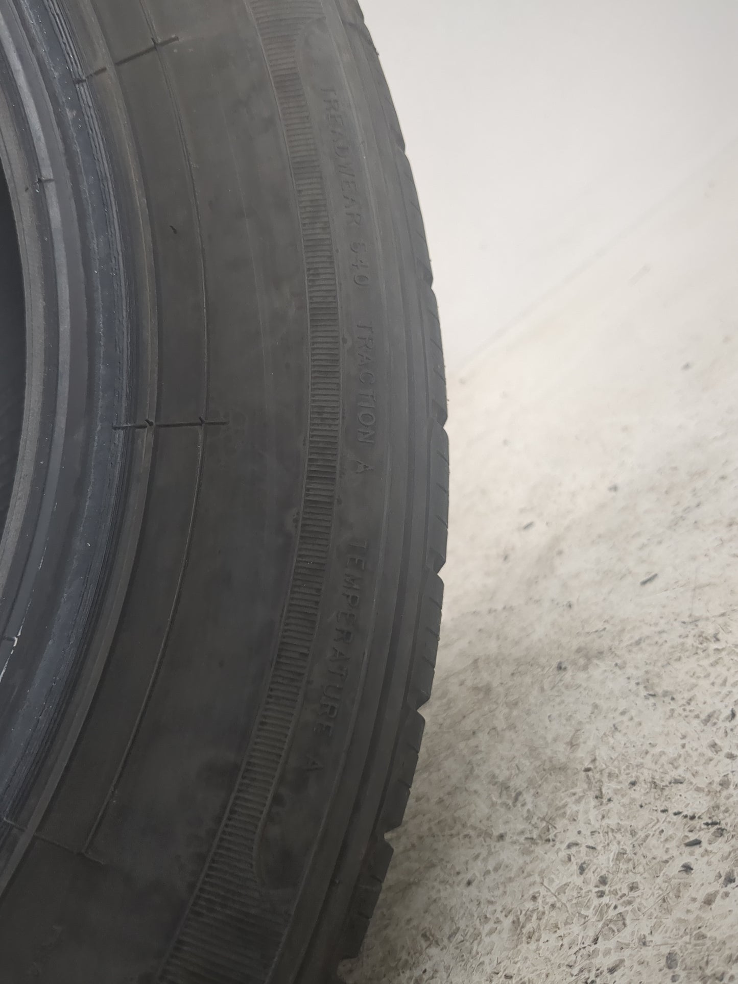 Used Tire 205/55R16 MILESTAR MS932 91V - Tread Depth 9.5/32 - Oemusedautoparts1.com