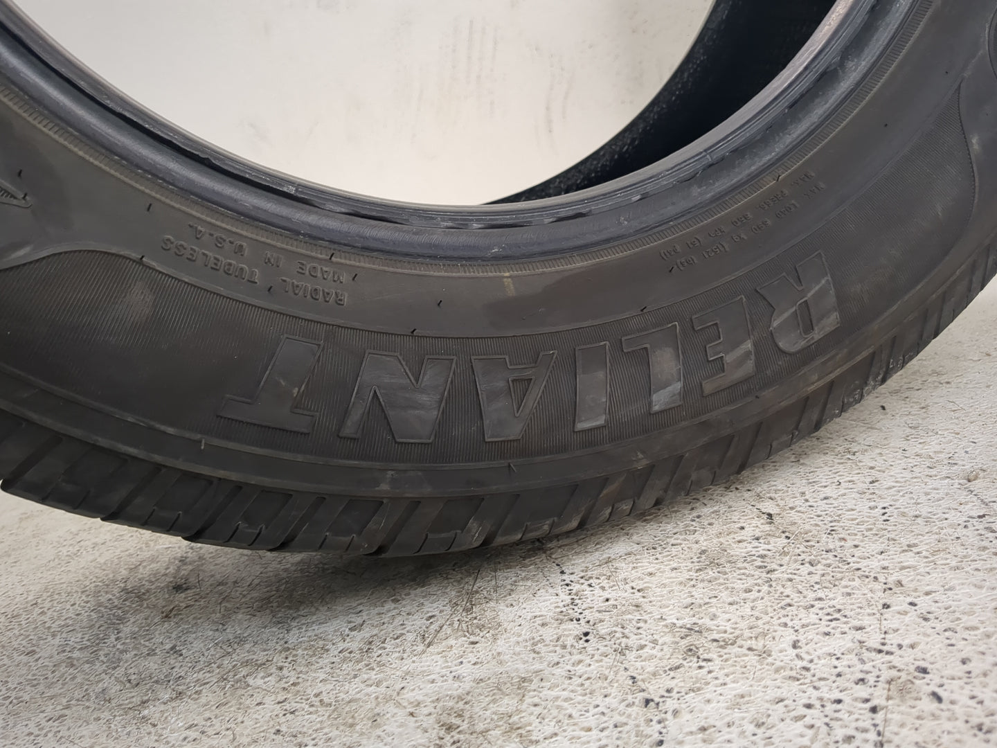 Used Tire 205/65R16 GOODYEAR RELIANT ALL SEASON 95H - Tread Depth 7/32 - Oemusedautoparts1.com