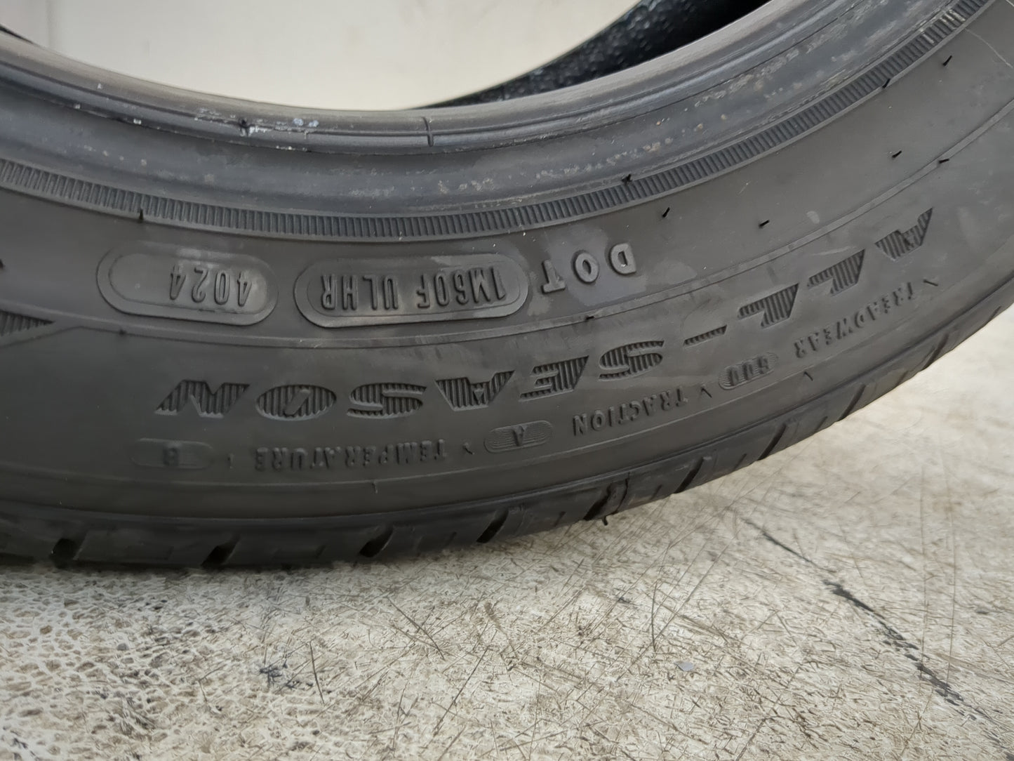 Used Tire 205/55R16 GODYEAR ASSURANCE 91H - Tread Depth 9.5/32 - Oemusedautoparts1.com