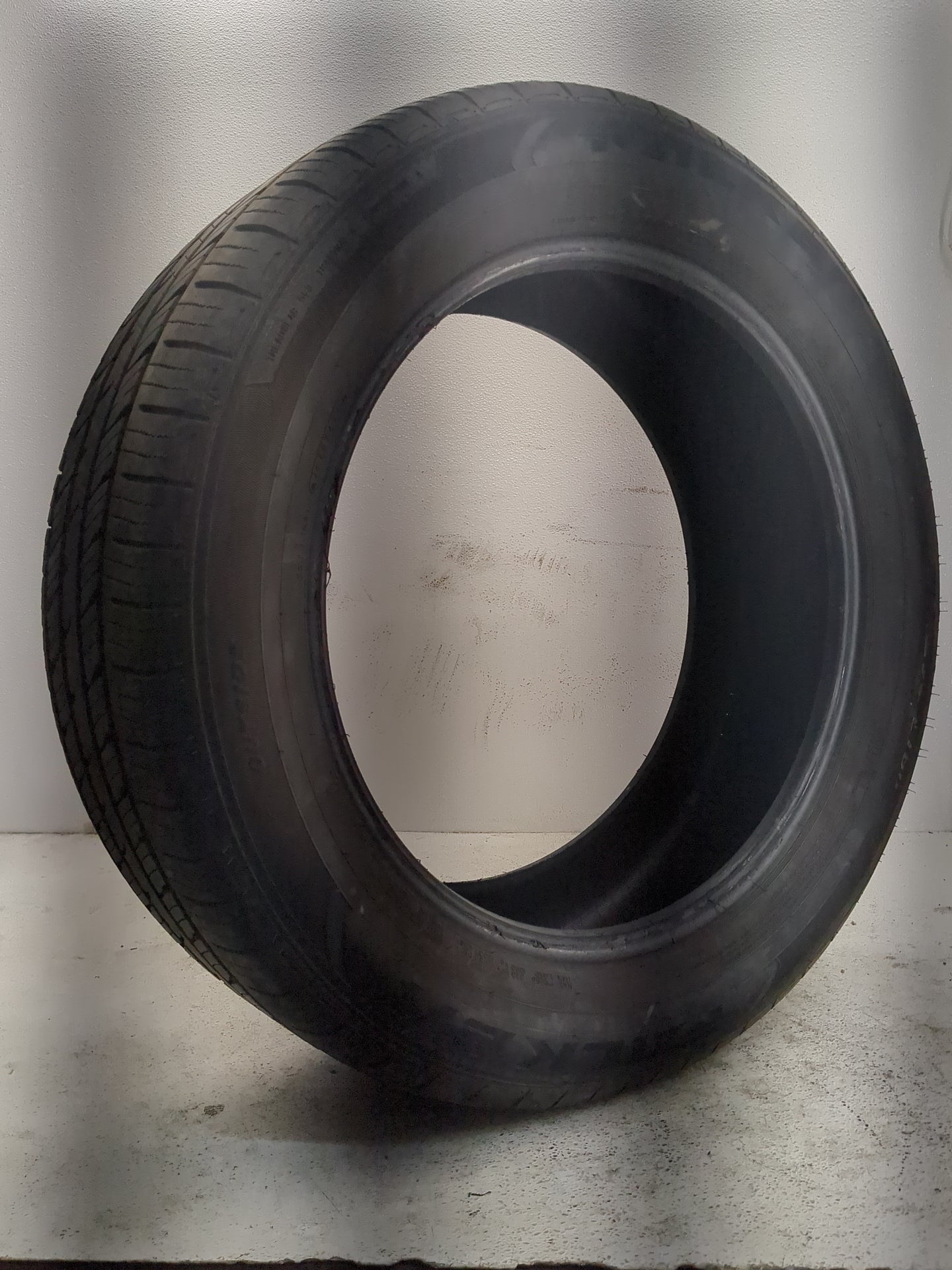 Used Tire 255/55A20 FALKEN ZIEX CT60 A/S 110V - Tread Depth 9.5/32 - Oemusedautoparts1.com