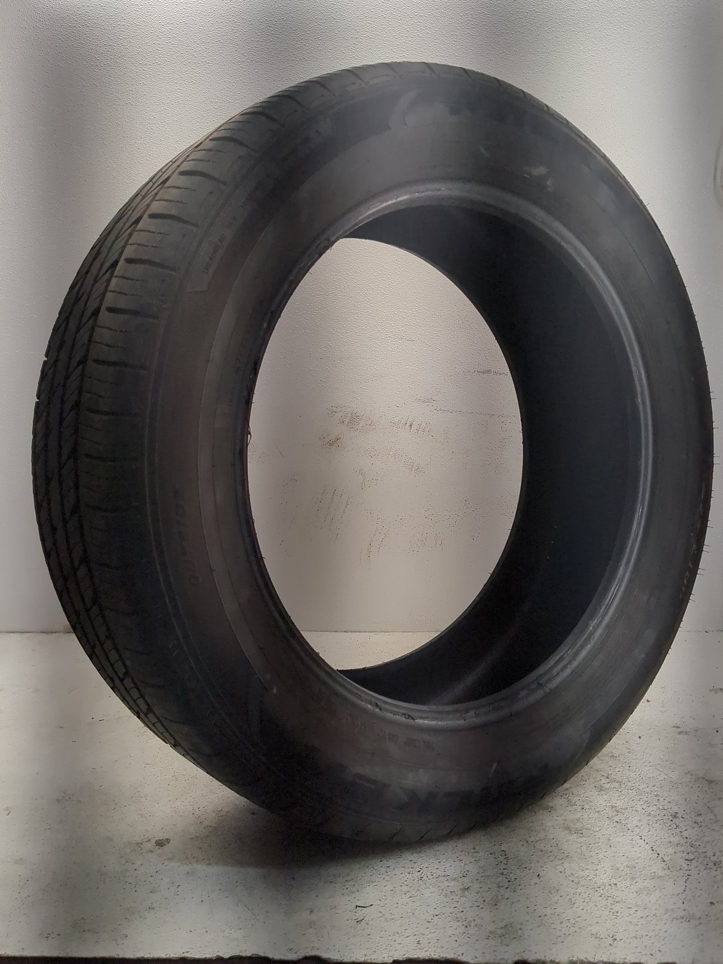 Used Tire 255/55A20 FALKEN ZIEX CT60 A/S 110V - Tread Depth 9.5/32 - Oemusedautoparts1.com