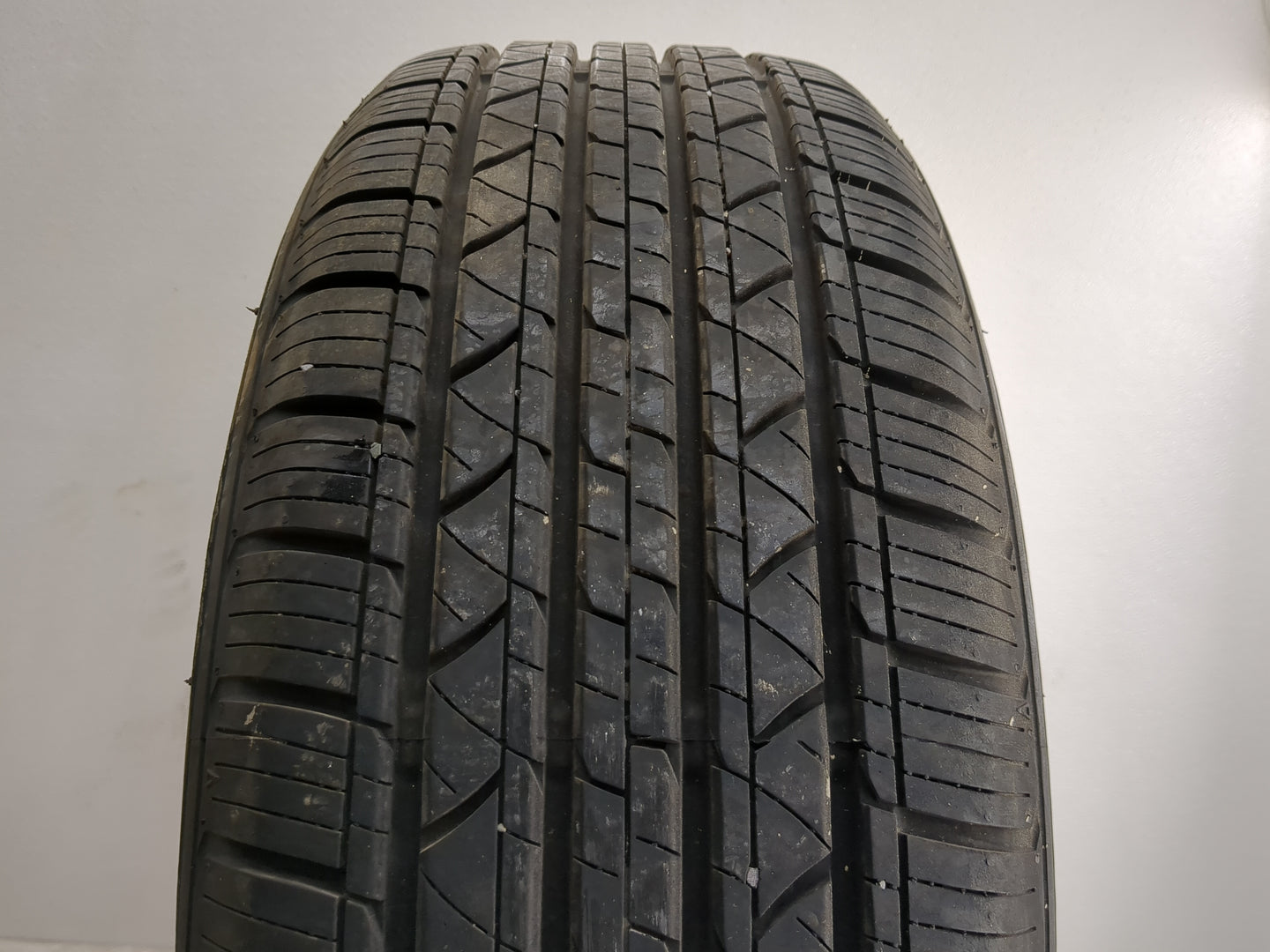 Used Tire 205/55R16 MILETAR MS 932 SPORT 91V - Tread Depth 9/32 - Oemusedautoparts1.com