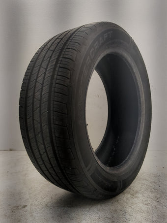 compare product Used Tire 215/55R17 MASTERCRAFT COURSER QUEST 94V - Tread Depth 9/32