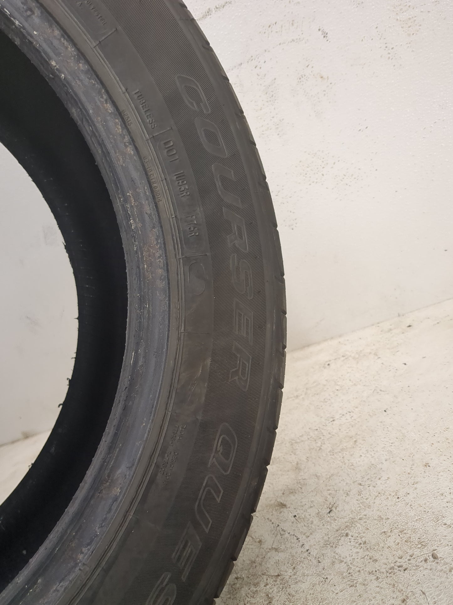 Used Tire 215/55R17 MASTERCRAFT COURSER QUEST 94V - Tread Depth 9/32 - Oemusedautoparts1.com