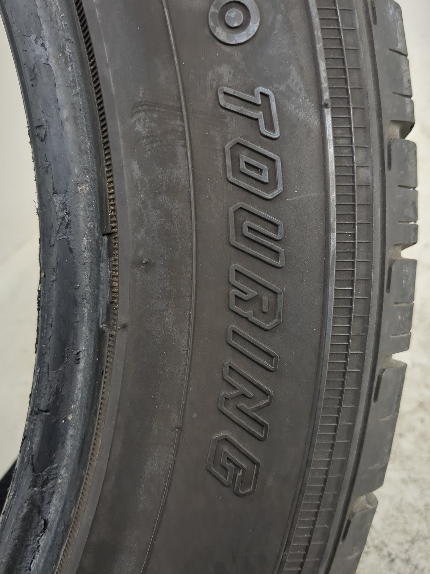 Used Tire 235/55R18 FUZION 235/55R18 100V - Tread Depth 8/32 - Oemusedautoparts1.com