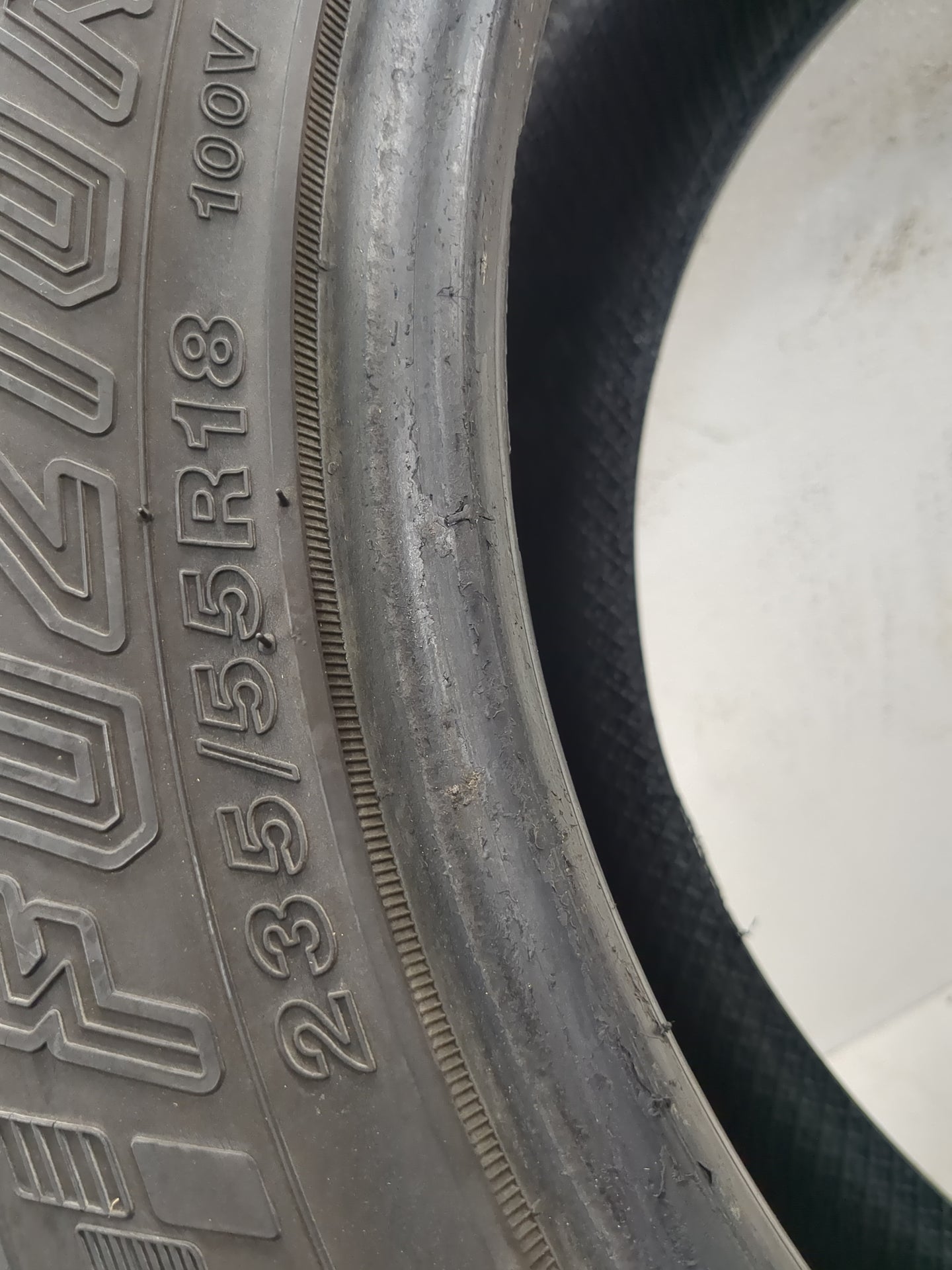Used Tire 235/55R18 FUZION 235/55R18 100V - Tread Depth 8/32 - Oemusedautoparts1.com