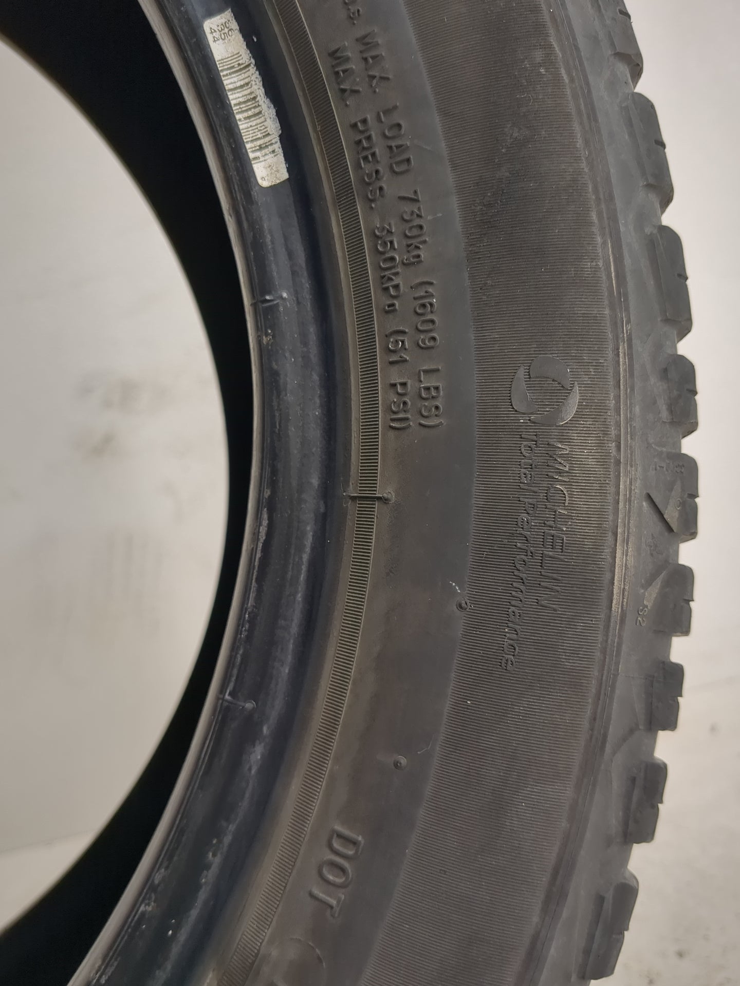Used Tire 235/50R18 MICHELIN CROSS CLIMATE 2 97H - Tread Depth 6/32 - Oemusedautoparts1.com