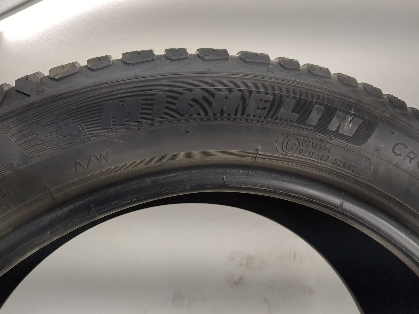 Used Tire 235/50R18 MICHELIN CROSS CLIMATE 2 97H - Tread Depth 6/32 - Oemusedautoparts1.com
