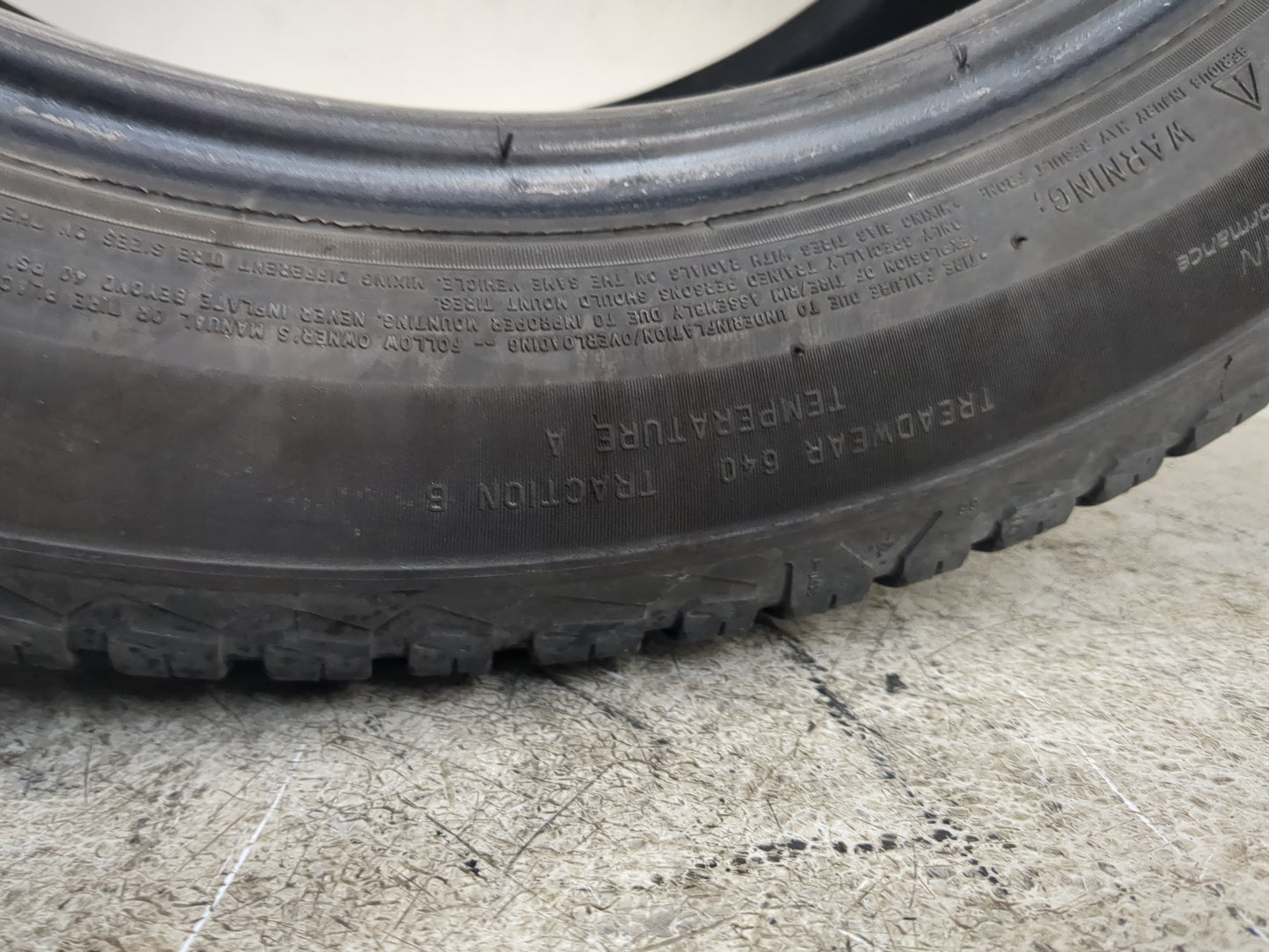 Used Tire 235/50R18 MICHELIN CROSSCLIMATE2 97H - Tread Depth 6/32 - Oemusedautoparts1.com
