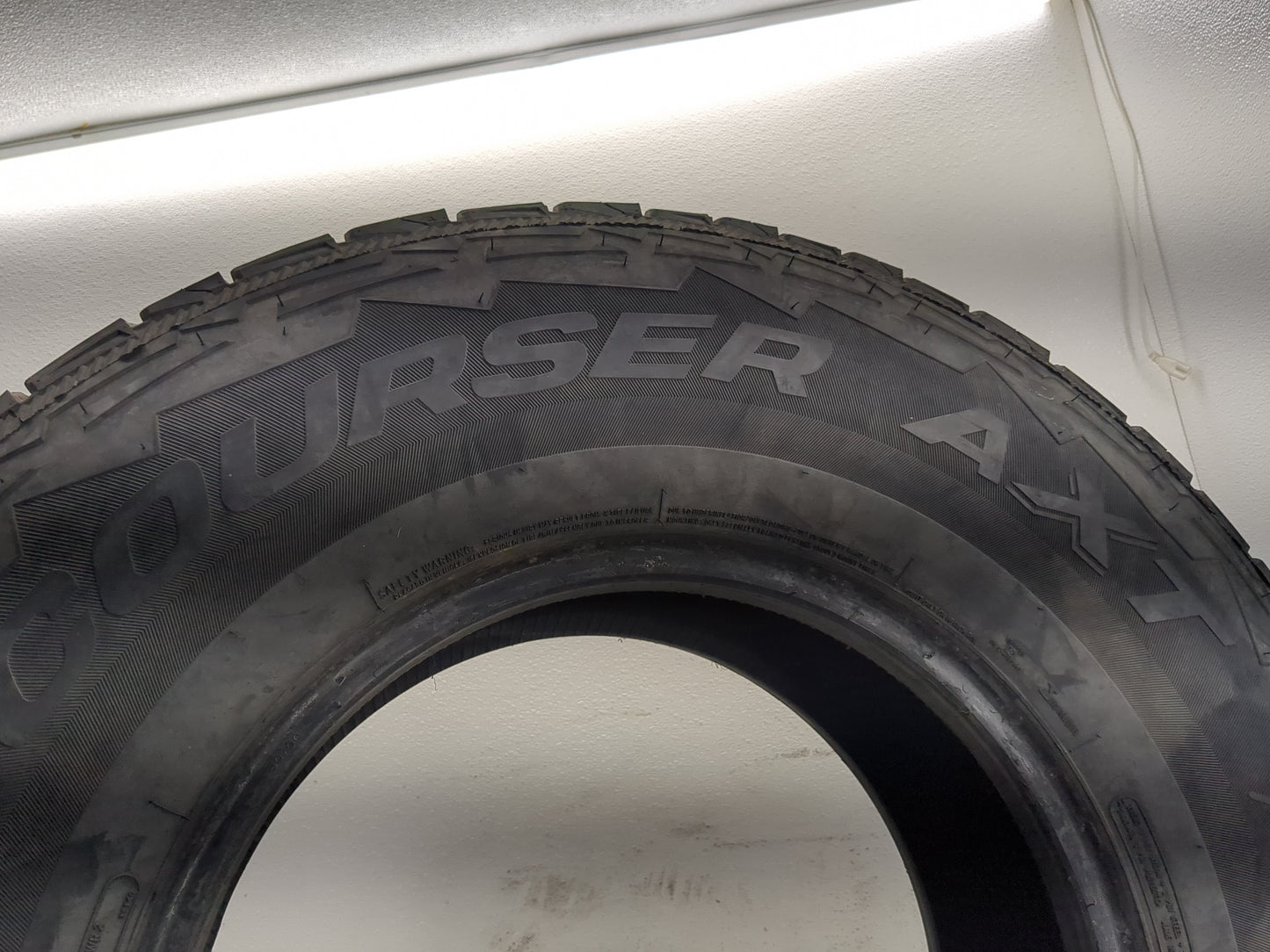 Used Tire 255/75R16 MASTERCRAFT COURSER AXT 116T - Tread Depth 11/32 - Oemusedautoparts1.com