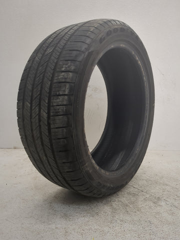 Used Tire 235/45R18 GOODYEAR EAGLE TOURING 98V - Tread Depth 7/32 - Oemusedautoparts1.com