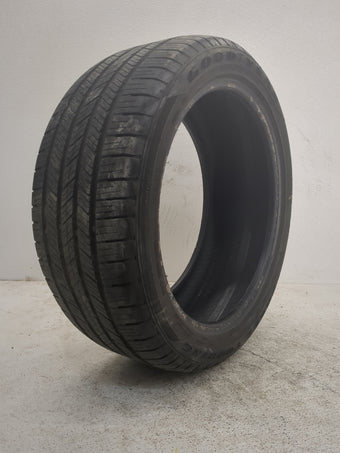 compare product Used Tire 235/45R18 GOODYEAR EAGLE TOURING 98V - Tread Depth 7/32