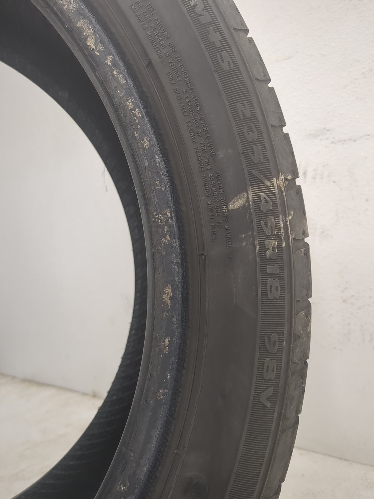 Used Tire 235/45R18 GOODYEAR EAGLE TOURING 98V - Tread Depth 7/32 - Oemusedautoparts1.com