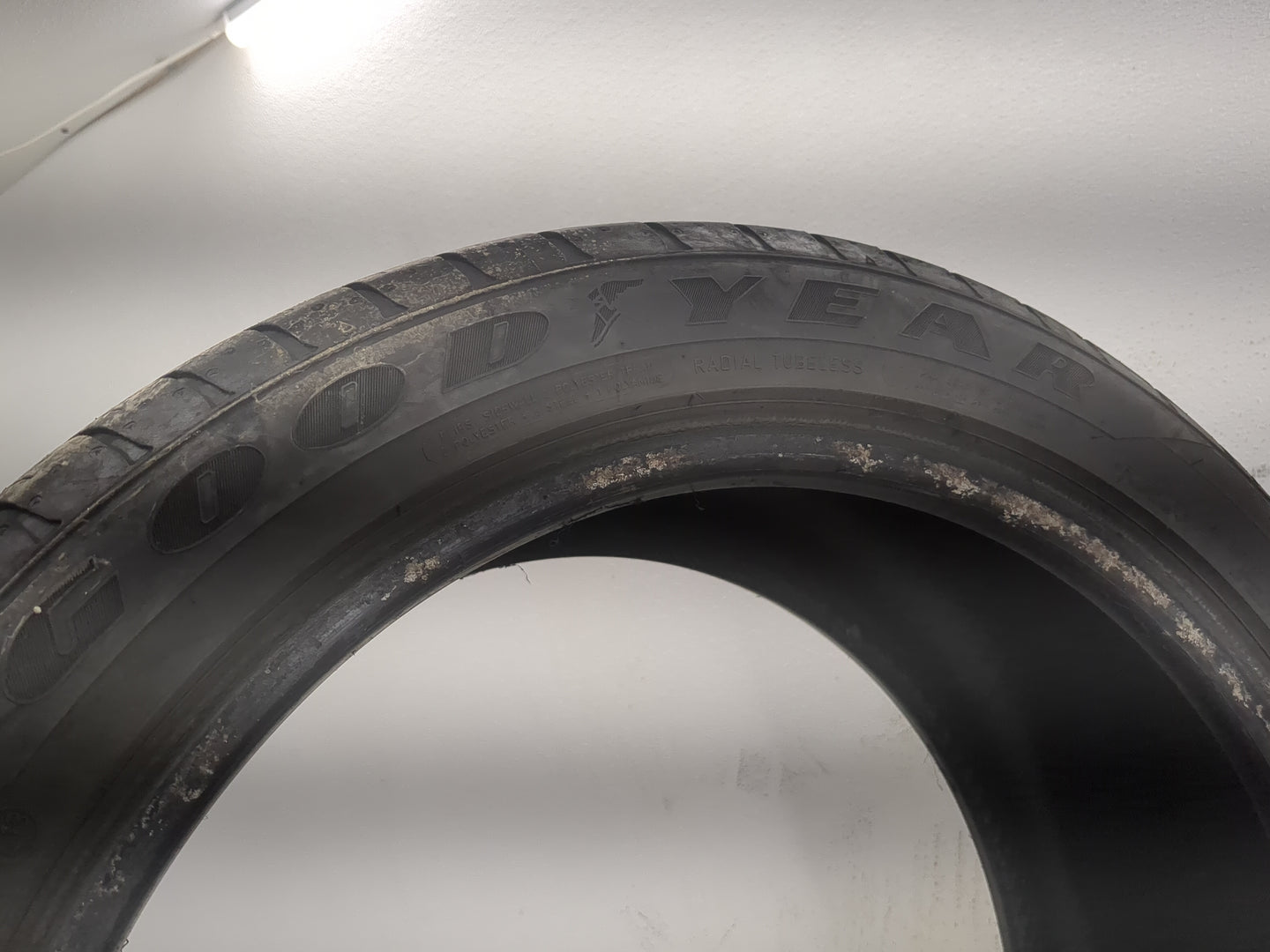 Used Tire 235/45R18 GOODYEAR EAGLE TOURING 98V - Tread Depth 7/32 - Oemusedautoparts1.com