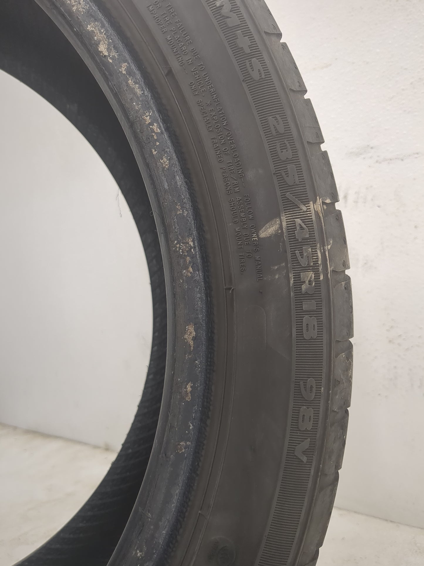 Used Tire 235/45R18 GOODYEAR EAGLE TOURING 98V - Tread Depth 7/32 - Oemusedautoparts1.com