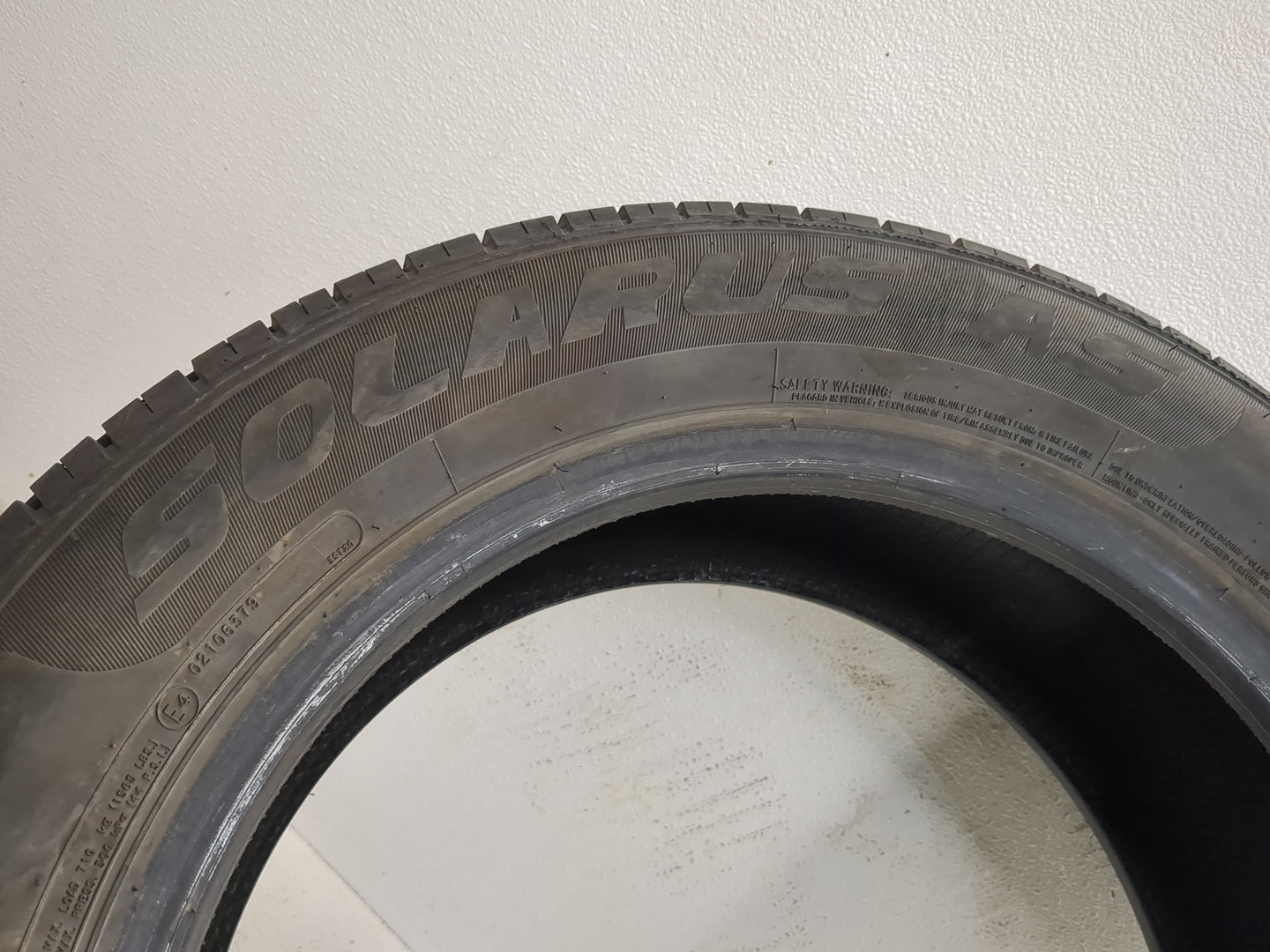 Used Tire 215/60R17 STARFIRE SOLARUS AS 96T - Tread Depth 9/32 - Oemusedautoparts1.com