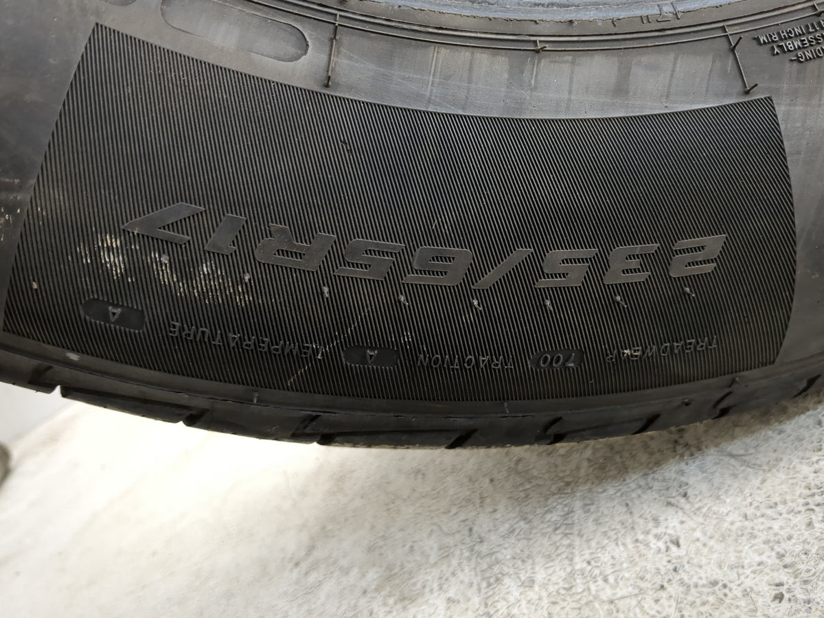 Used Tire 235/65R17 MASTERCRAFT COURSER QUEST PLUS 104H - Tread Depth 10/32 - Oemusedautoparts1.com