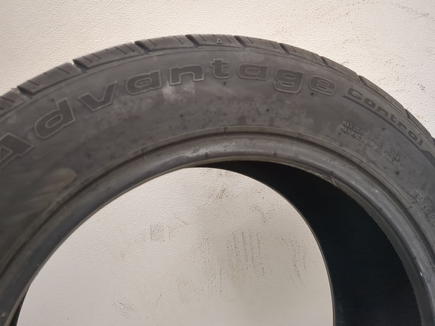 Used Tire 185/60R15 BFGOODRICH ADVANTAGE CONTROL ALL SEASON 84H - 6.5/32 - Oemusedautoparts1.com