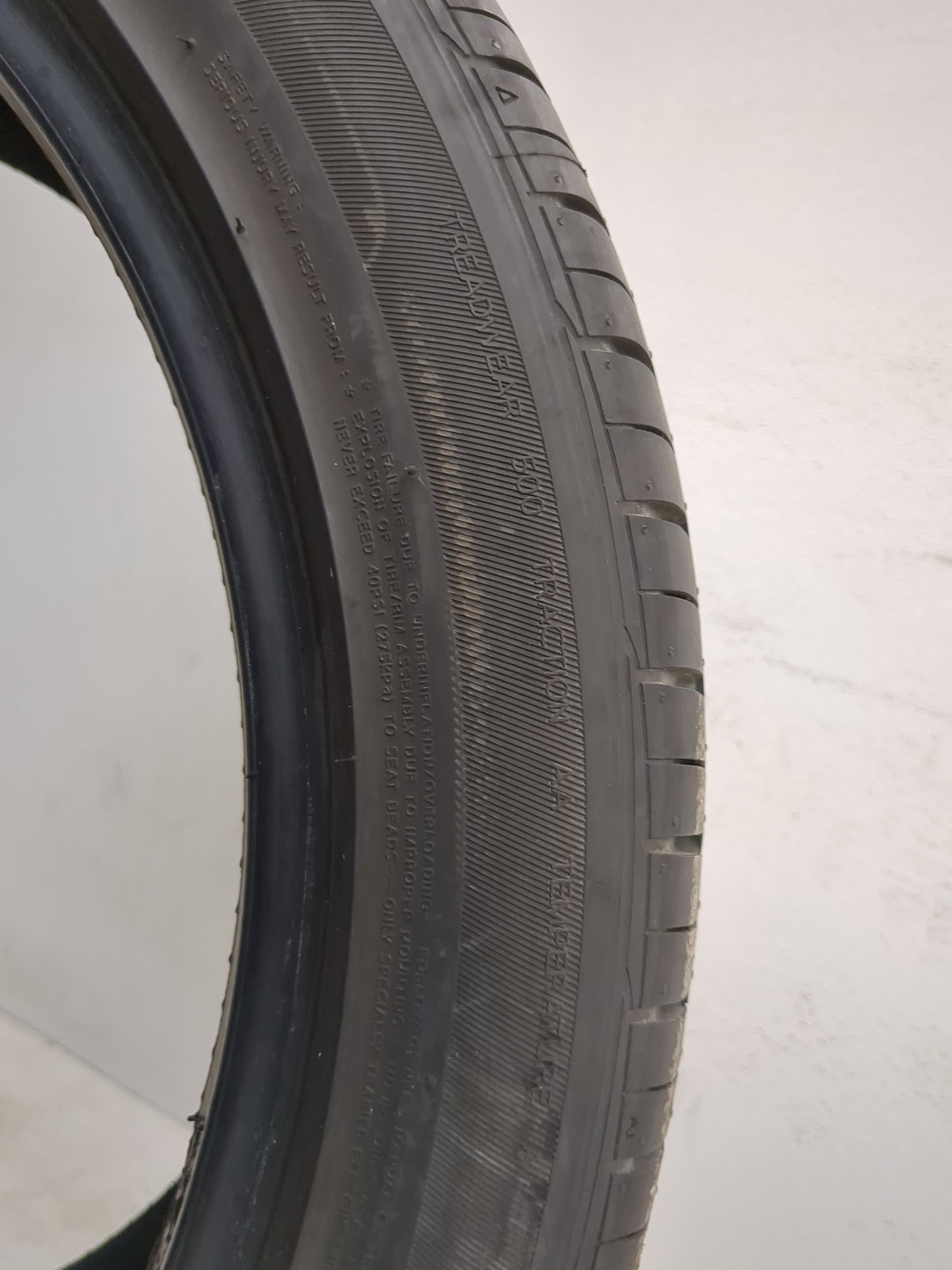 Used Tire 245/40R16 HANKOOK VENTUS V2 CONCEPT 2 97W - Tread Depth 8/32 - Oemusedautoparts1.com