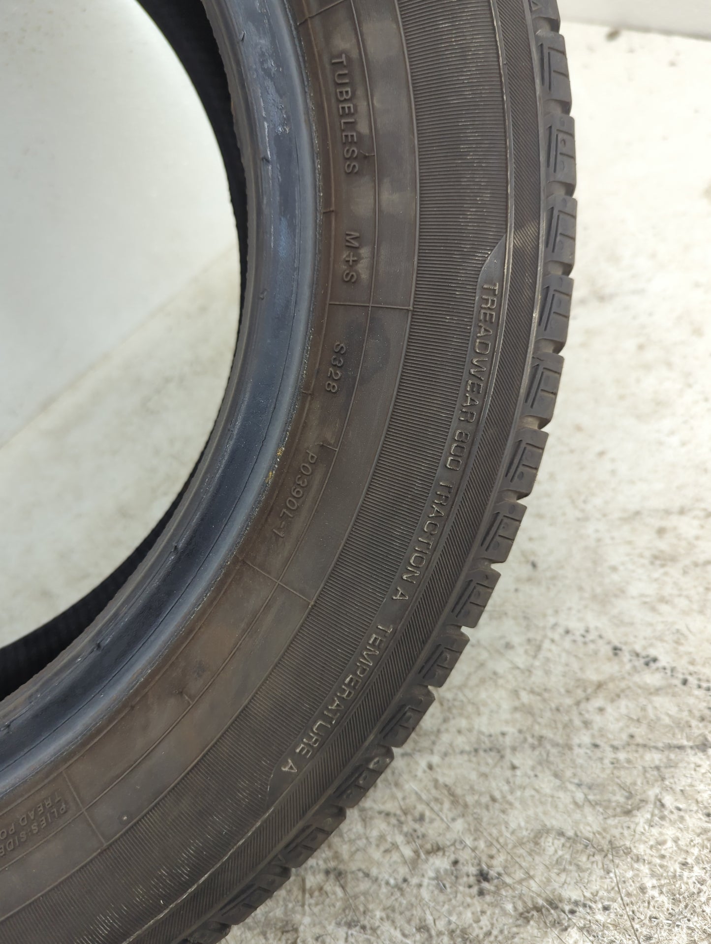 Used Tire 185/60R15 YOKOHAMA AVID ASCEND LX 854H - Tread Depth 7/32 - Oemusedautoparts1.com