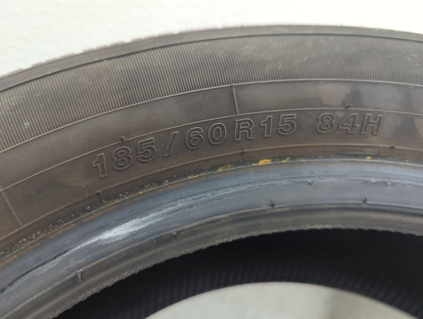 Used Tire 185/60R15 YOKOHAMA AVID ASCEND LX 854H - Tread Depth 7/32 - Oemusedautoparts1.com