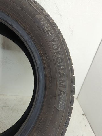 Used Tire 185/60R15 YOKOHAMA AVID ASCEND LX 854H - Tread Depth 7/32